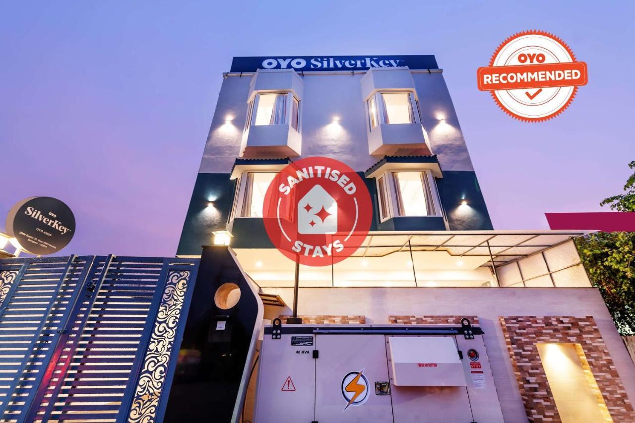 Hotel O Earth Villa Near Bestech Central Square Mall Gurgaon Zewnętrze zdjęcie